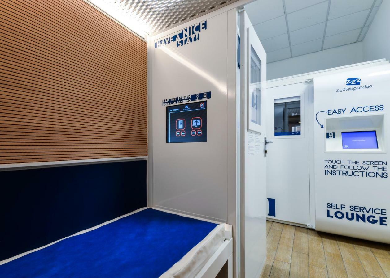 Resting Pods - Zzzleepandgo Bgy Airport Kapselhotel Orio al Serio